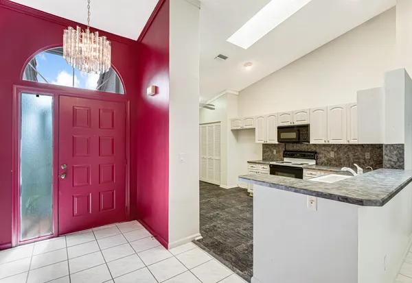 $319,500 | 7559 Seafoam Court, Boynton Beach, FL 33437