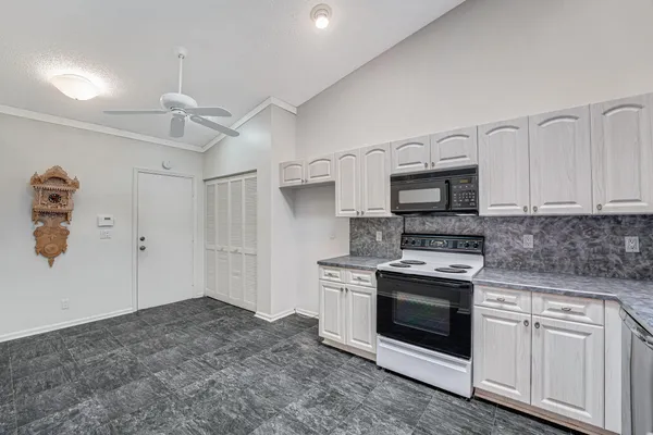 $319,500 | 7559 Seafoam Court, Boynton Beach, FL 33437