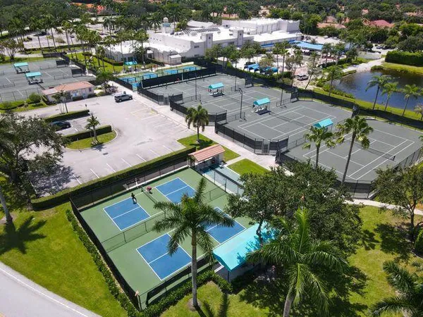 $319,500 | 7559 Seafoam Court, Boynton Beach, FL 33437