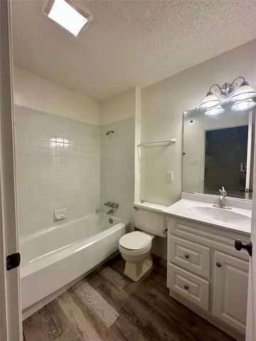 $2,150 | 3610 Greystone Drive, Unit A, Austin, TX 78731