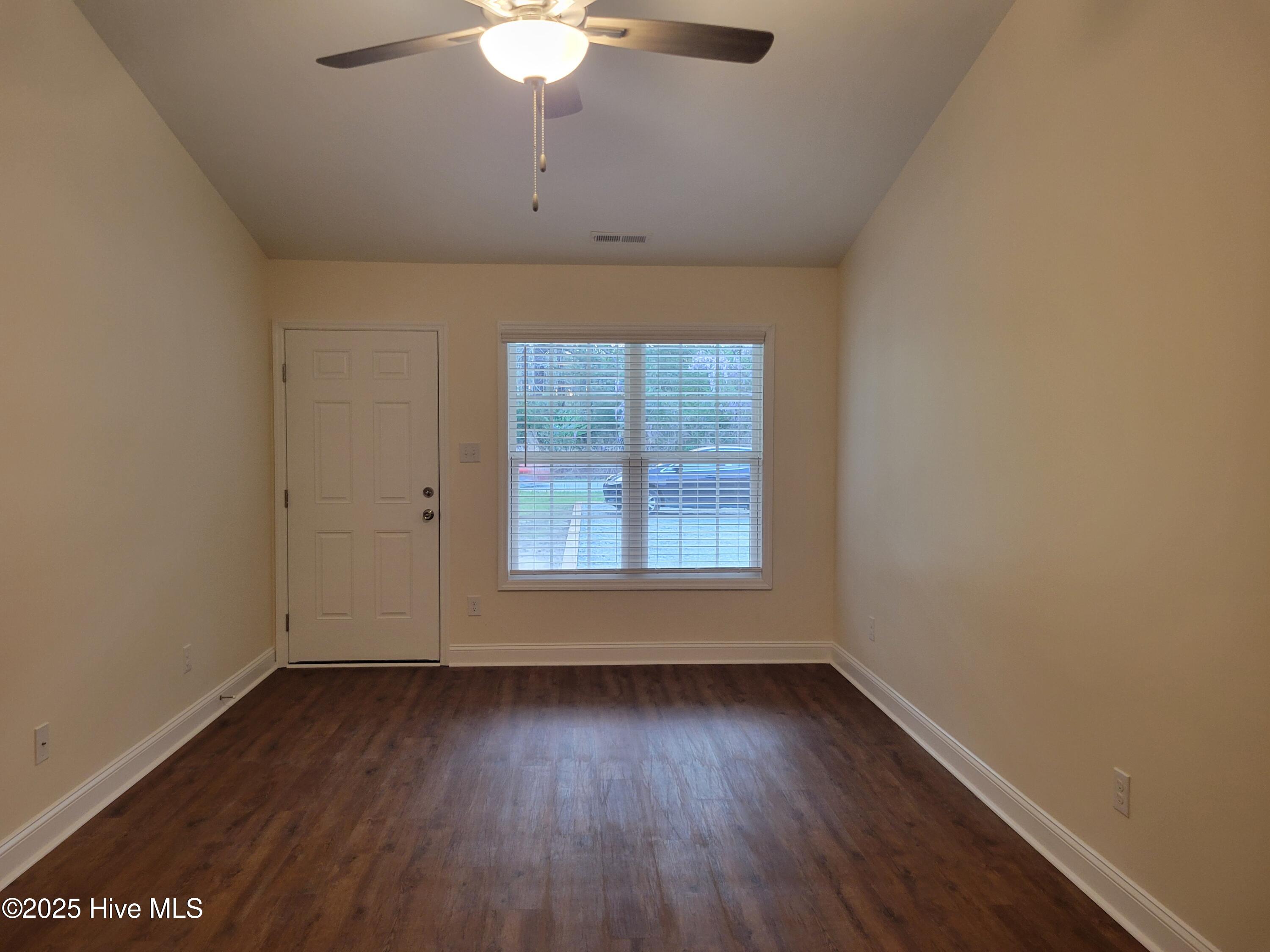 425 Belgrade-Swansboro Road Stella, NC 28582 - Photo 2 of 9 20250401_072749