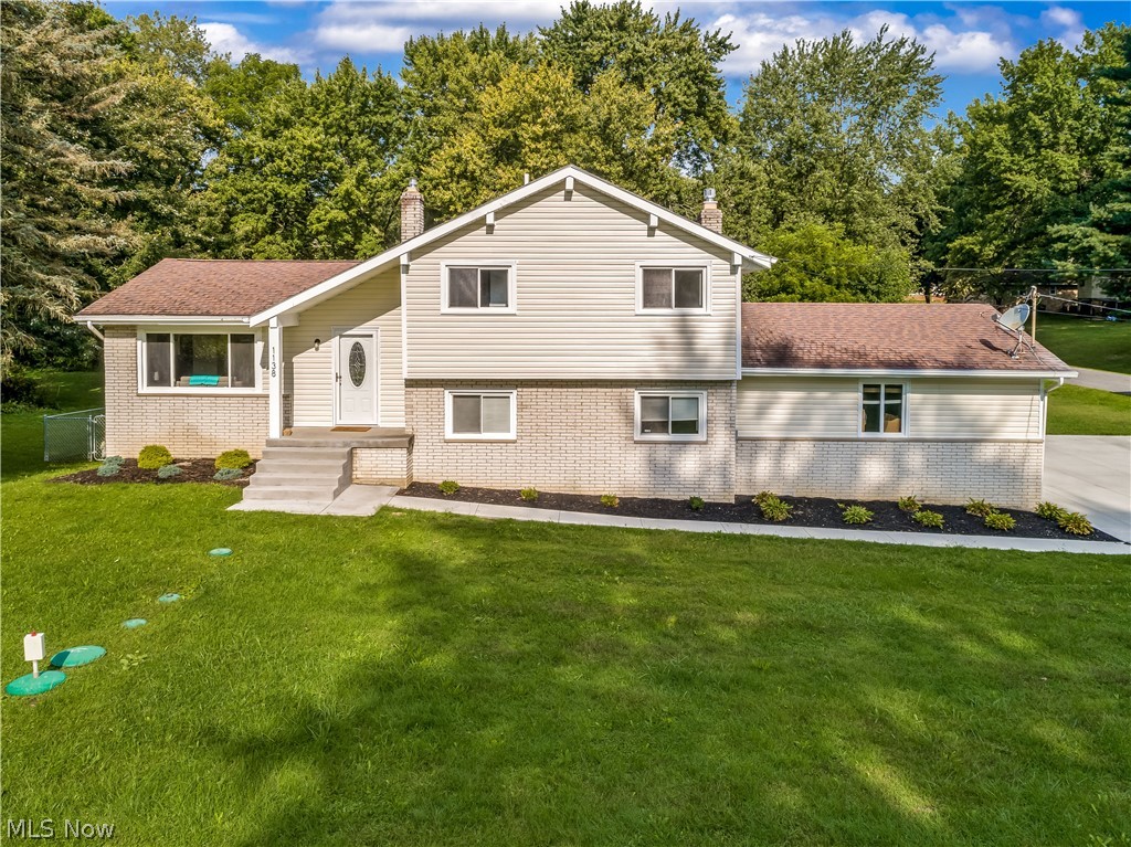 1138 Oak Tree Road Akron, OH 44320 - Photo 1 of 25 Gallery Image 1