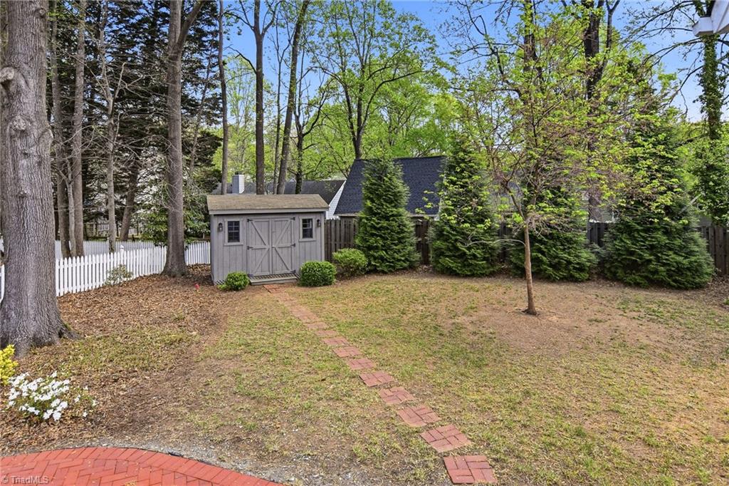 5116 Southwind Road Greensboro, NC 27455 - Photo 34 of 34