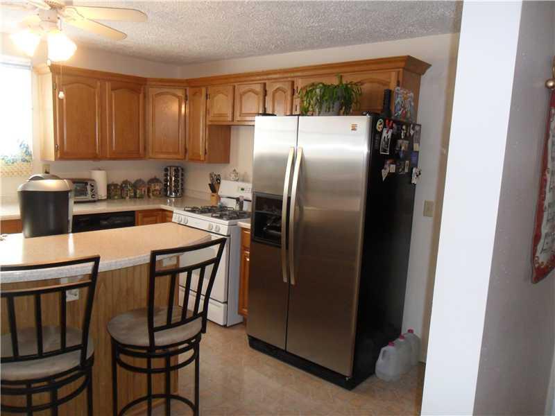 24 Coraopolis Road Coraopolis, PA 15108 - Photo 9 of 24 Kitchen.