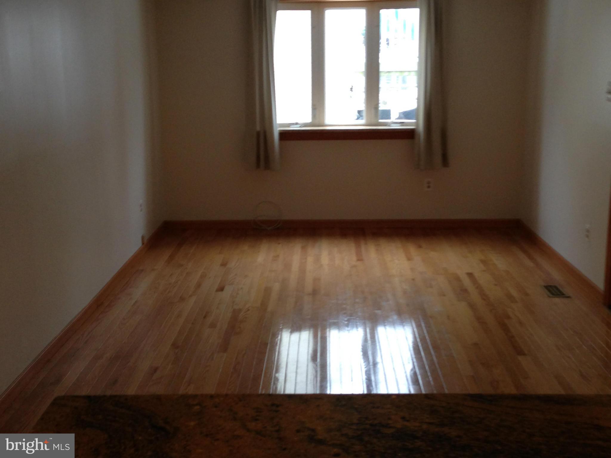 4526 Ambermill Road Baltimore, MD 21236 - Photo 11 of 26 Family Room
