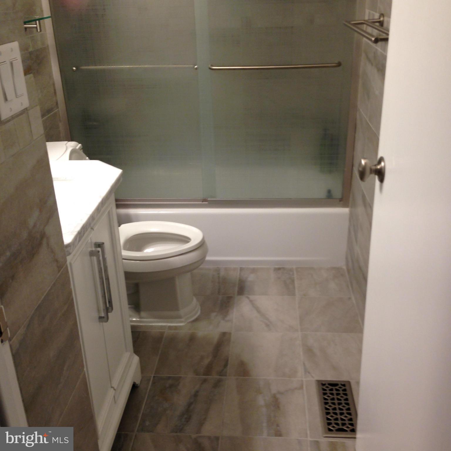 4526 Ambermill Road Baltimore, MD 21236 - Photo 15 of 26 Bath