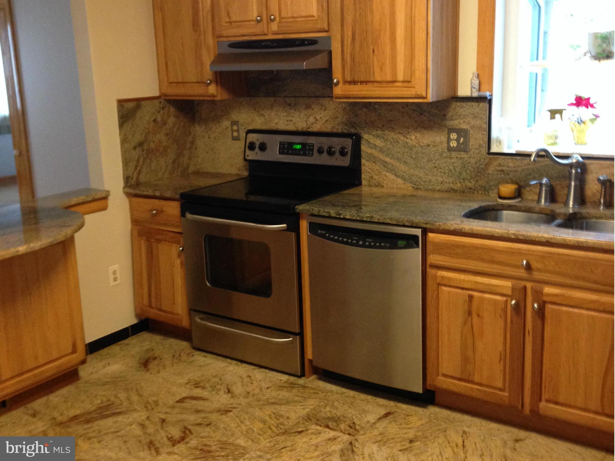 4526 Ambermill Road Baltimore, MD 21236 - Photo 4 of 26 Kitchen