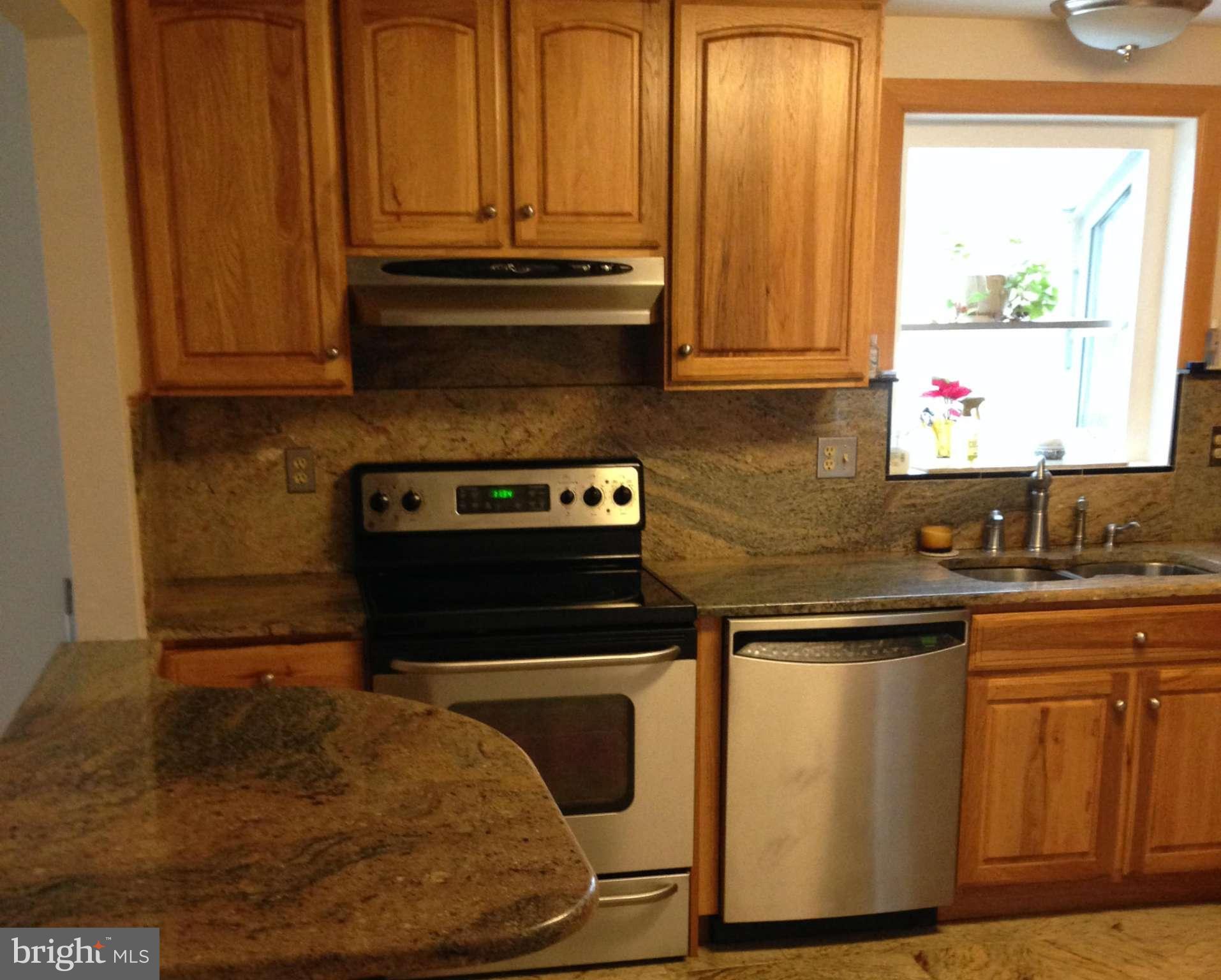 4526 Ambermill Road Baltimore, MD 21236 - Photo 5 of 26 Kitchen