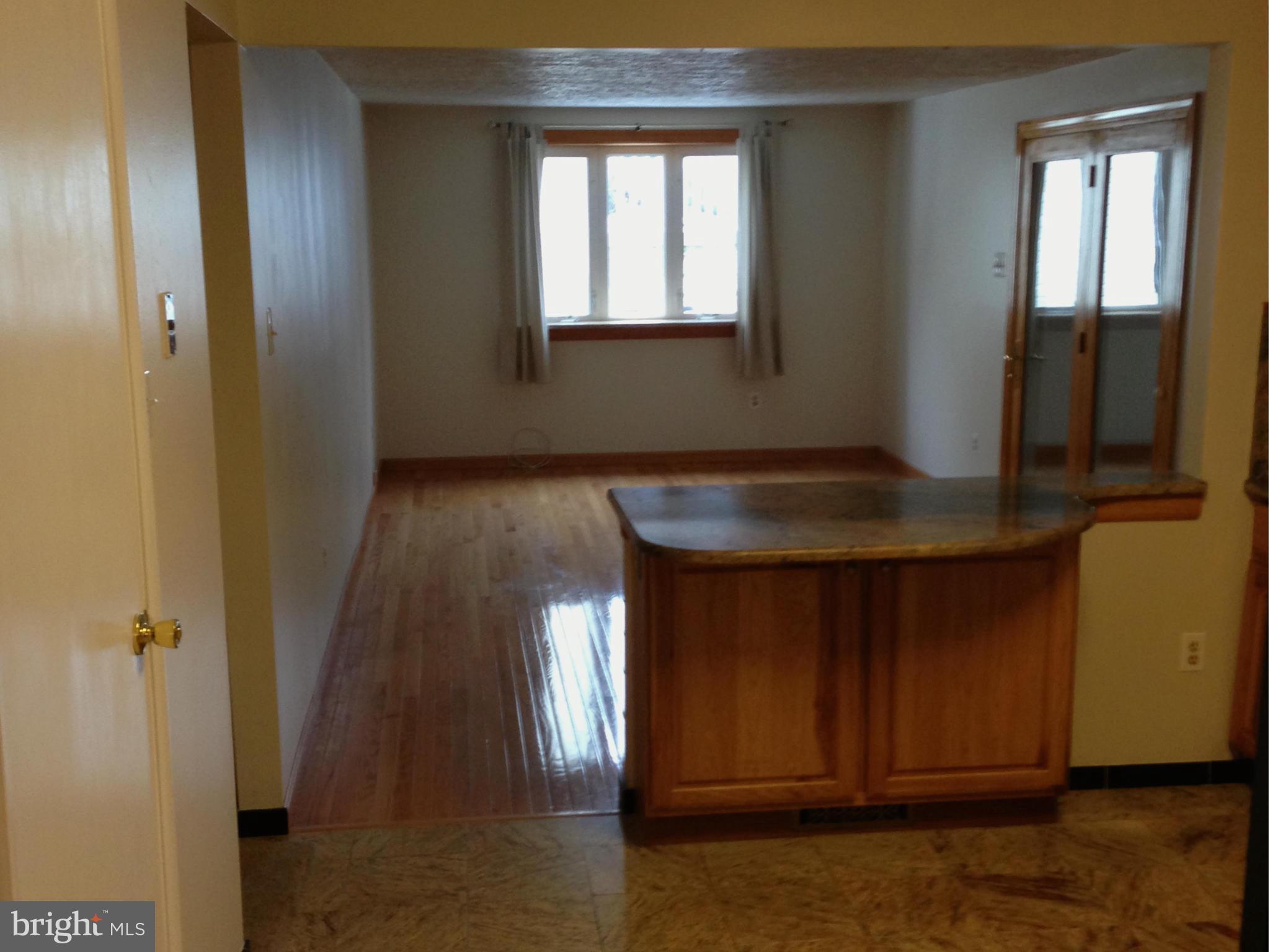 4526 Ambermill Road Baltimore, MD 21236 - Photo 10 of 26 Family Room