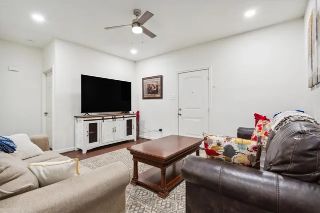 $779,900 | 629 South 5th Street, Waco, TX 76706