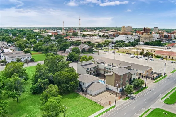 $779,900 | 629 South 5th Street, Waco, TX 76706