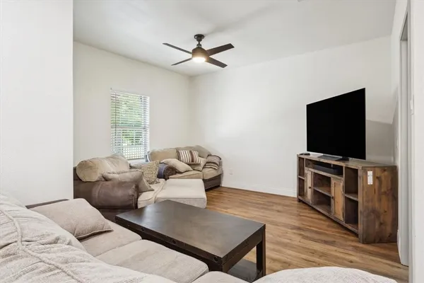 $779,900 | 629 South 5th Street, Waco, TX 76706