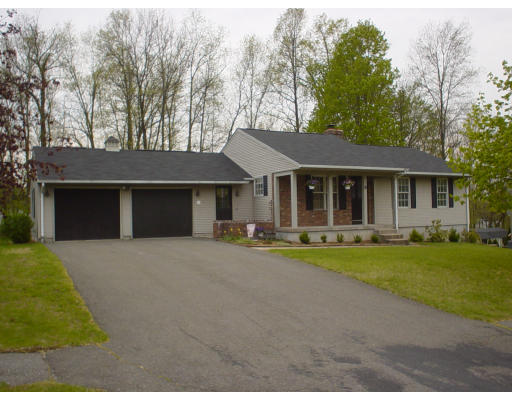 78 Independence Road Feeding Hills, MA 01030 - Photo 1 of 8 Gallery Image 1
