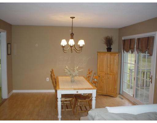 78 Independence Road Feeding Hills, MA 01030 - Photo 4 of 8 Gallery Image 4