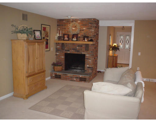 78 Independence Road Feeding Hills, MA 01030 - Photo 5 of 8 Gallery Image 5