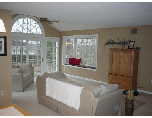 78 Independence Road Feeding Hills, MA 01030 - Photo 6 of 8 Gallery Image 6