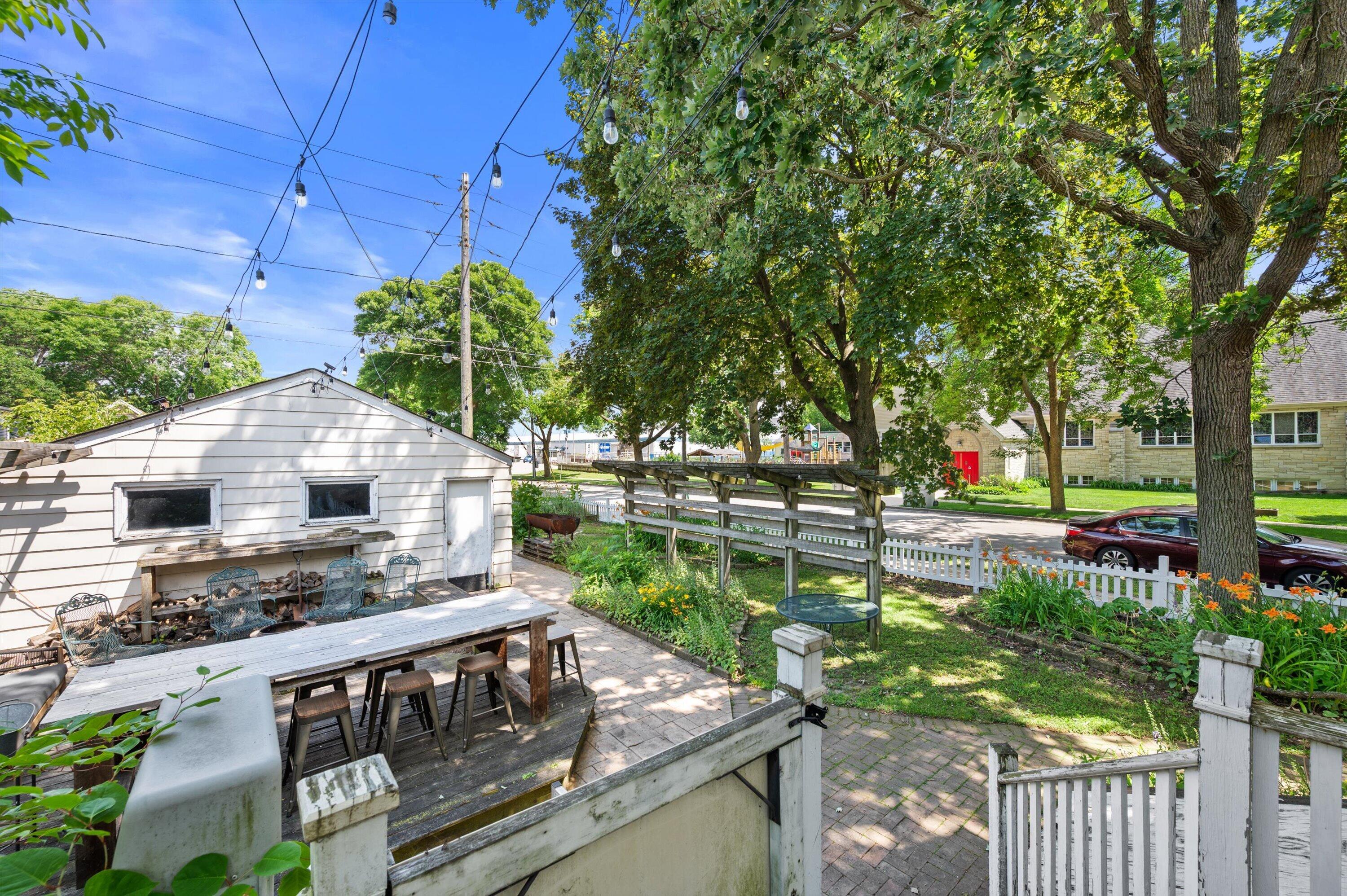 3174 South Herman Street Milwaukee, WI 53207 - Photo 4 of 25 Beautiful backyard!