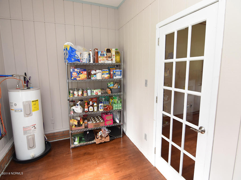 1608 Middle Sound Loop Road Wilmington, NC 28411 - Photo 17 of 19 Laundry Pantry