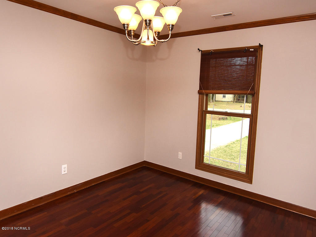 1608 Middle Sound Loop Road Wilmington, NC 28411 - Photo 8 of 19 Dining 2