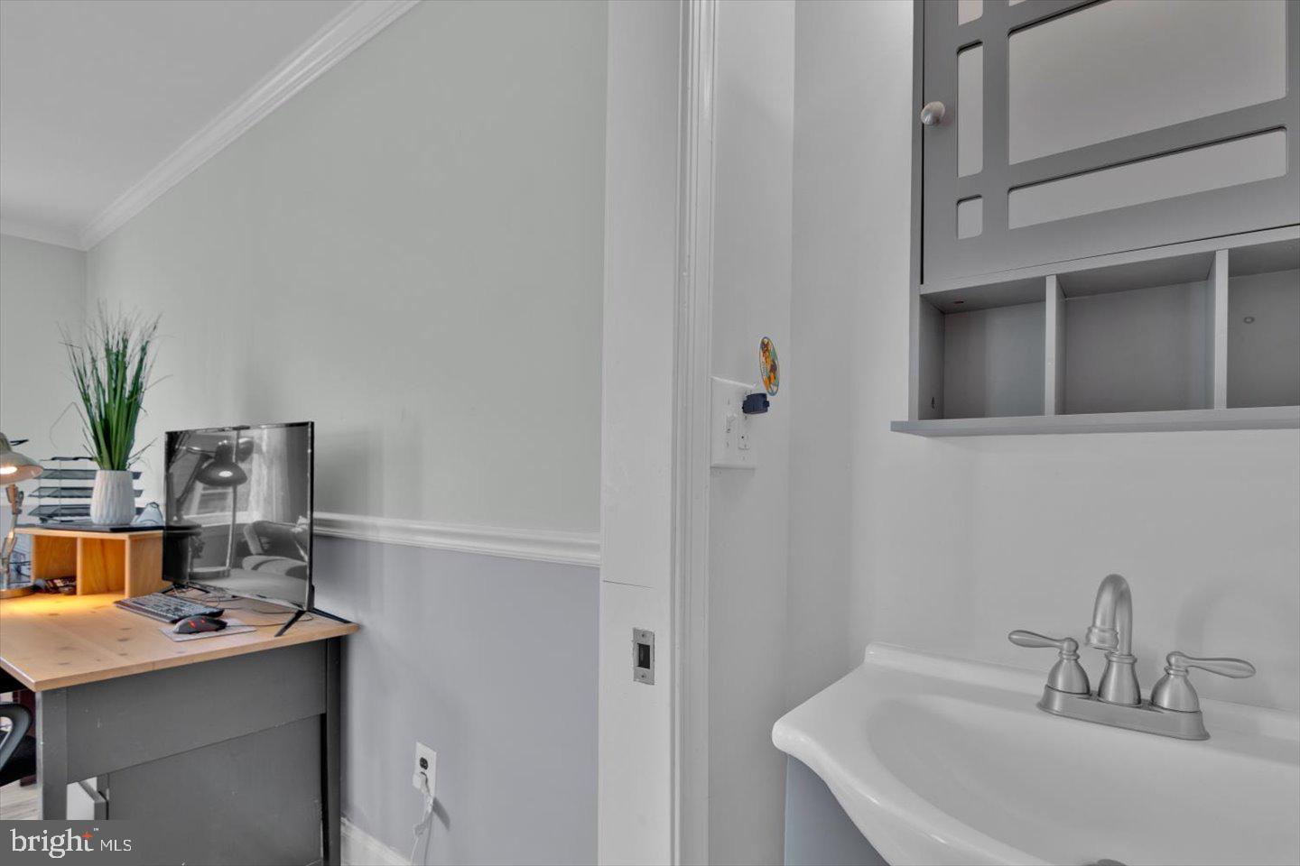 166 Country Farms Road Marlton, NJ 08053 - Photo 29 of 68 a bathroom with a sink and a mirror