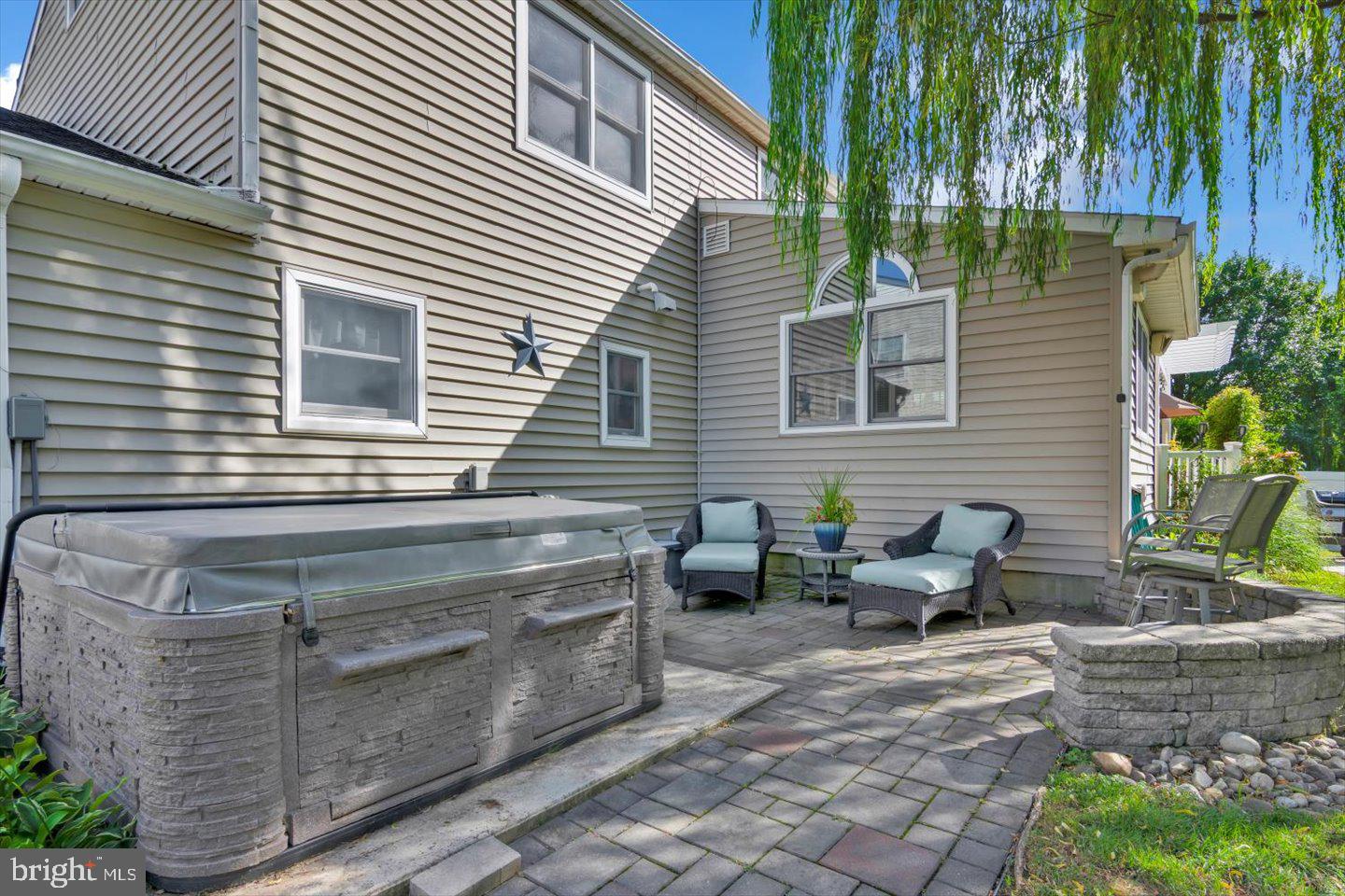 166 Country Farms Road Marlton, NJ 08053 - Photo 62 of 68 a backyard of a house with seating space