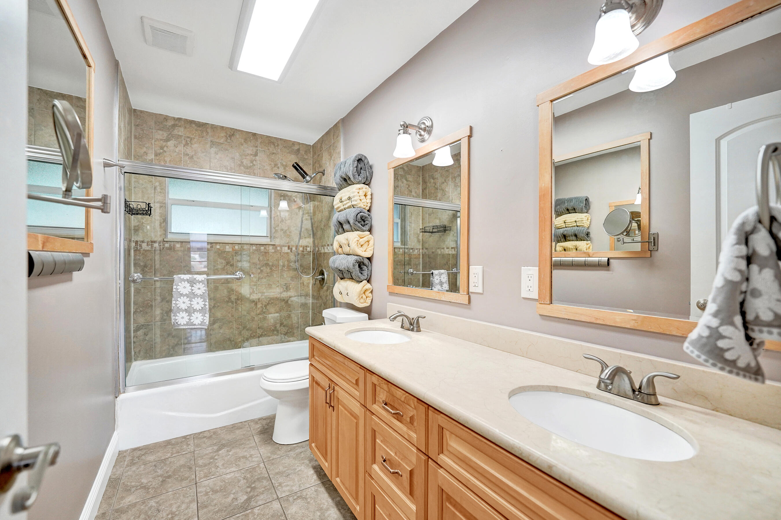 1341 North 30th Road Hollywood, FL 33021 - Photo 33 of 61 DSC08402