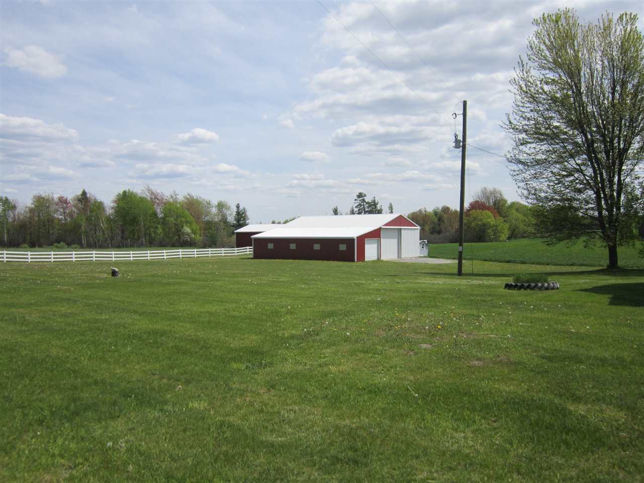 5145 Hilltop Road Grawn, MI 49637 - Photo 7 of 33 1817099-6.JPG