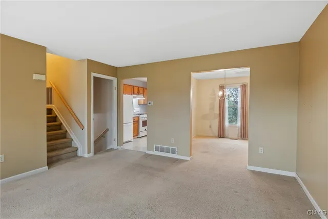 $240,000 | 9501 Glengarriff Drive, Cicero, NY 13029