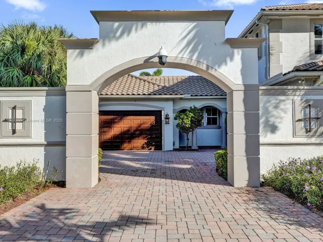 a view of entrance gate of the house
