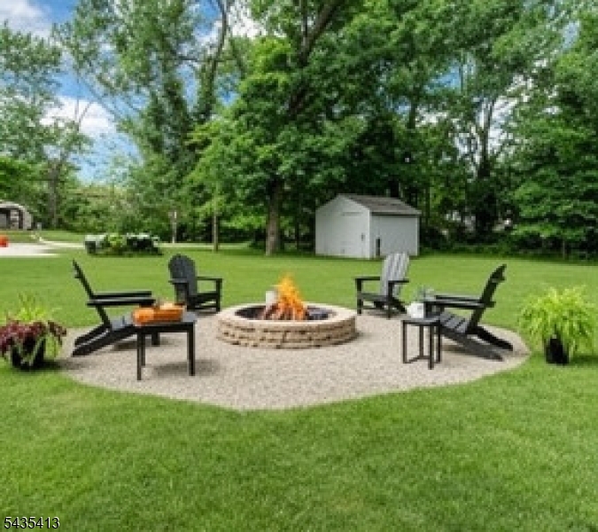 529 Wheatsheaf Road Roselle, NJ 07203 - Photo 18 of 46