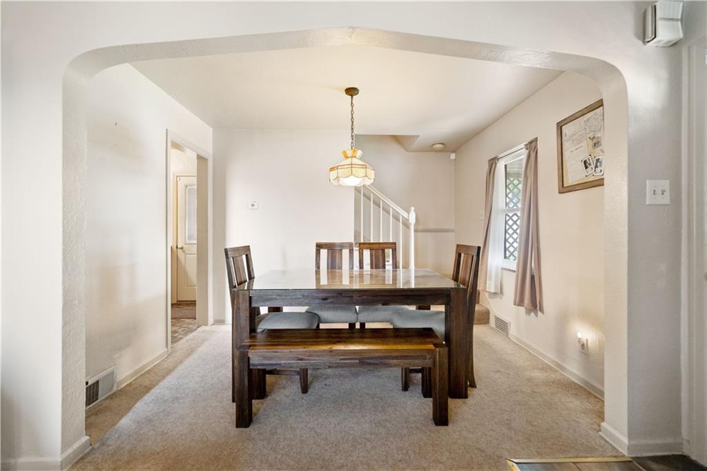 551 Greenlee Road Pittsburgh, PA 15227 - Photo 7 of 38 The dining room is spacious...