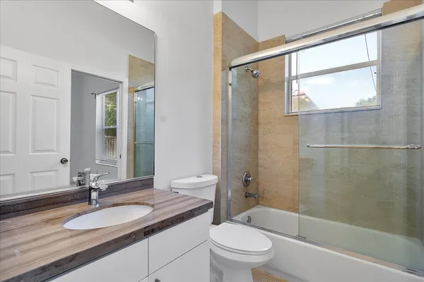 $8,600 | 2013 Harbor View Circle, Weston, FL 33327