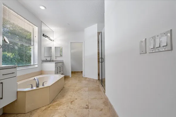 $8,600 | 2013 Harbor View Circle, Weston, FL 33327