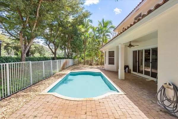 $8,600 | 2013 Harbor View Circle, Weston, FL 33327