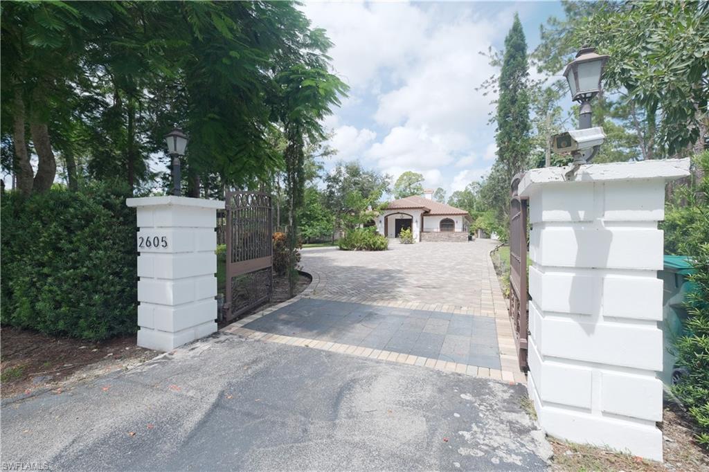 2605 64th Street Southwest Naples, FL 34105 - Photo 2 of 35 Gallery Image 2