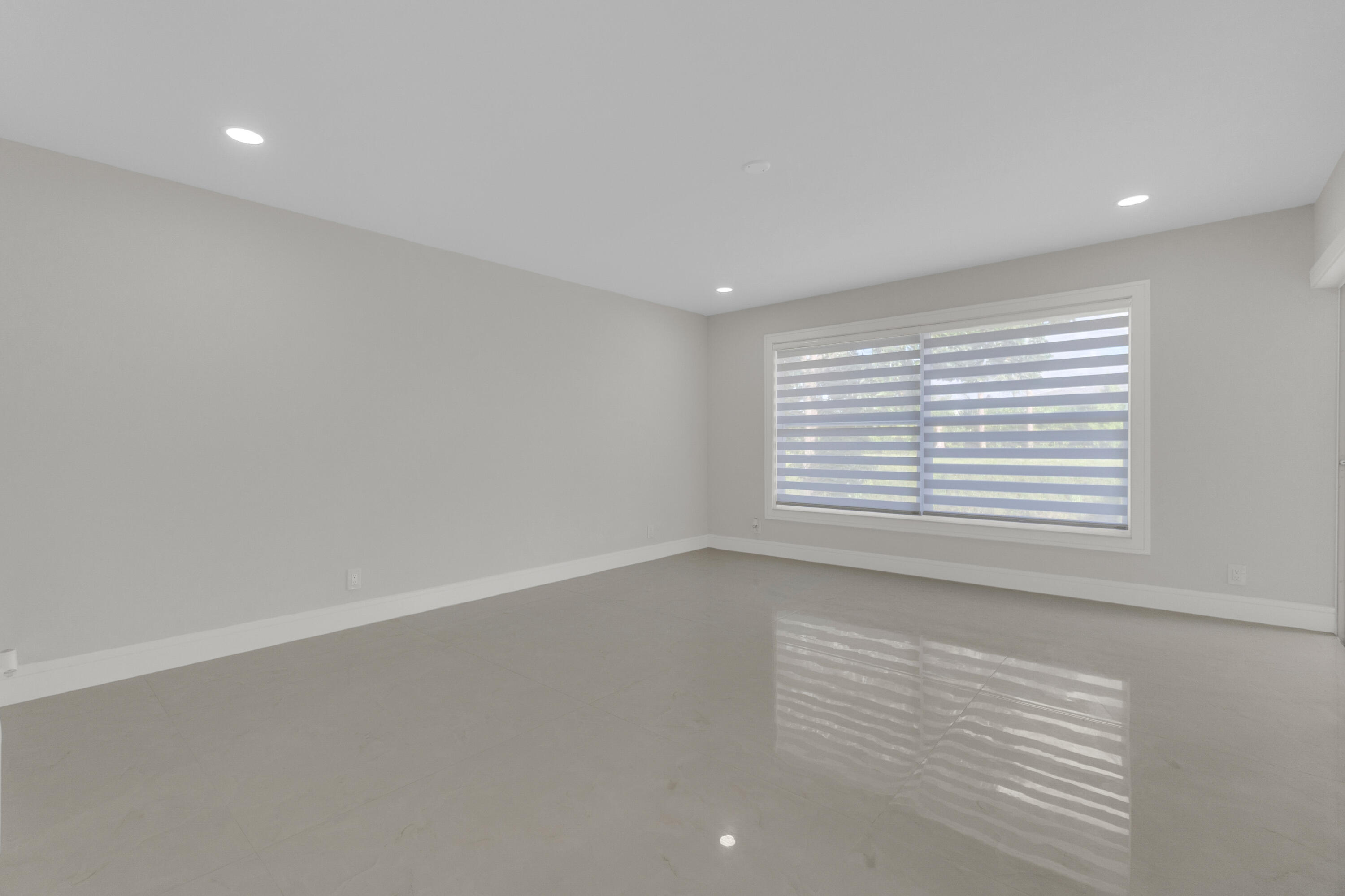 9645 Carousel Circle North Boca Raton, FL 33434 - Photo 19 of 39 19