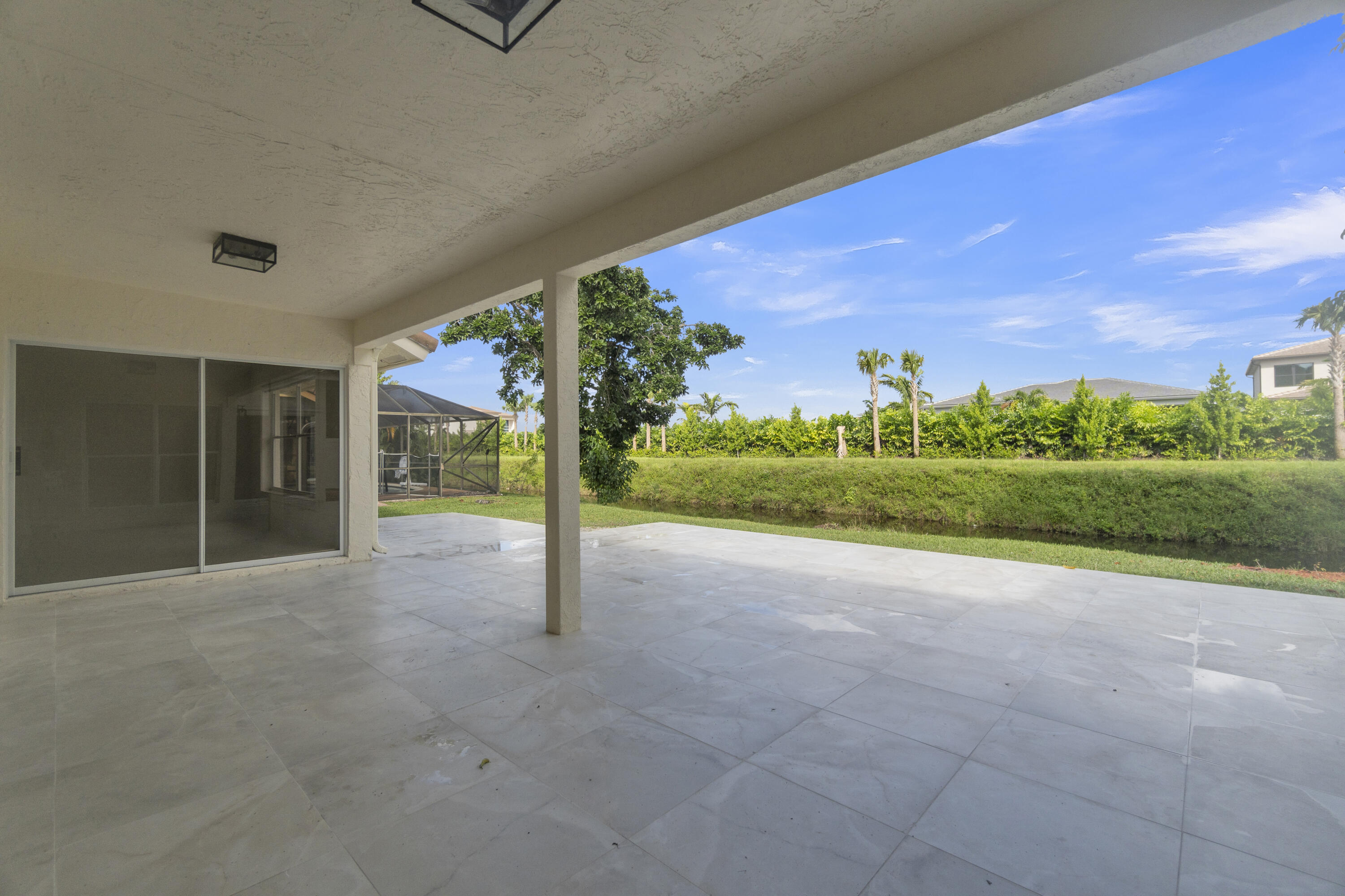 9645 Carousel Circle North Boca Raton, FL 33434 - Photo 31 of 39 36
