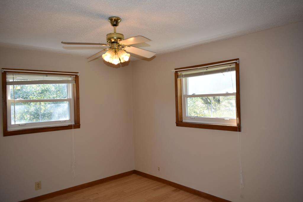 876 Nichols Road Lafayette, TN 37083 - Photo 6 of 9 Gallery Image 6