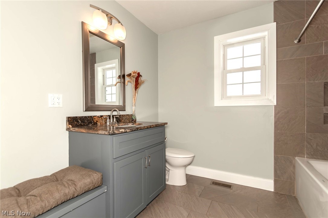 18919 Ravenna Road Chagrin Falls, OH 44023 - Photo 22 of 48 Another view of the 2nd floor full Bathroom