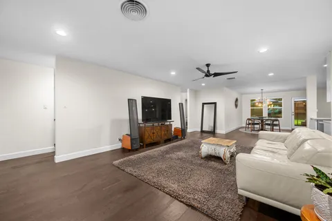 $500,000 | 823 Walnut Creek Drive, Austin, TX 78753