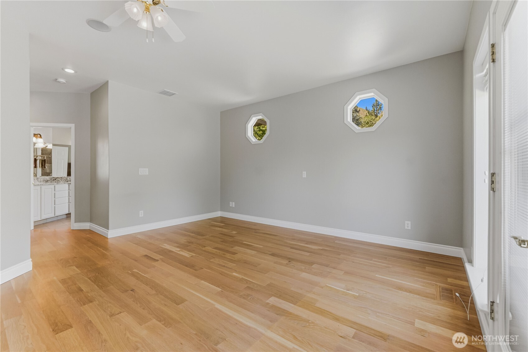 2777 Number 1 Canyon Road Wenatchee, WA 98801 - Photo 18 of 40