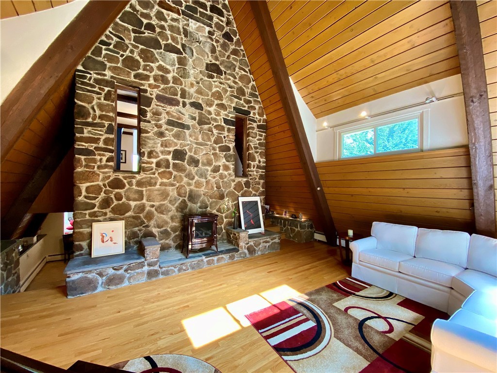 298 Mendon Road North Smithfield, RI 02896 - Photo 12 of 35