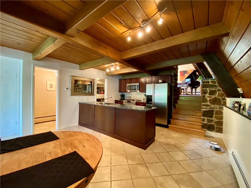 298 Mendon Road North Smithfield, RI 02896 - Photo 13 of 35