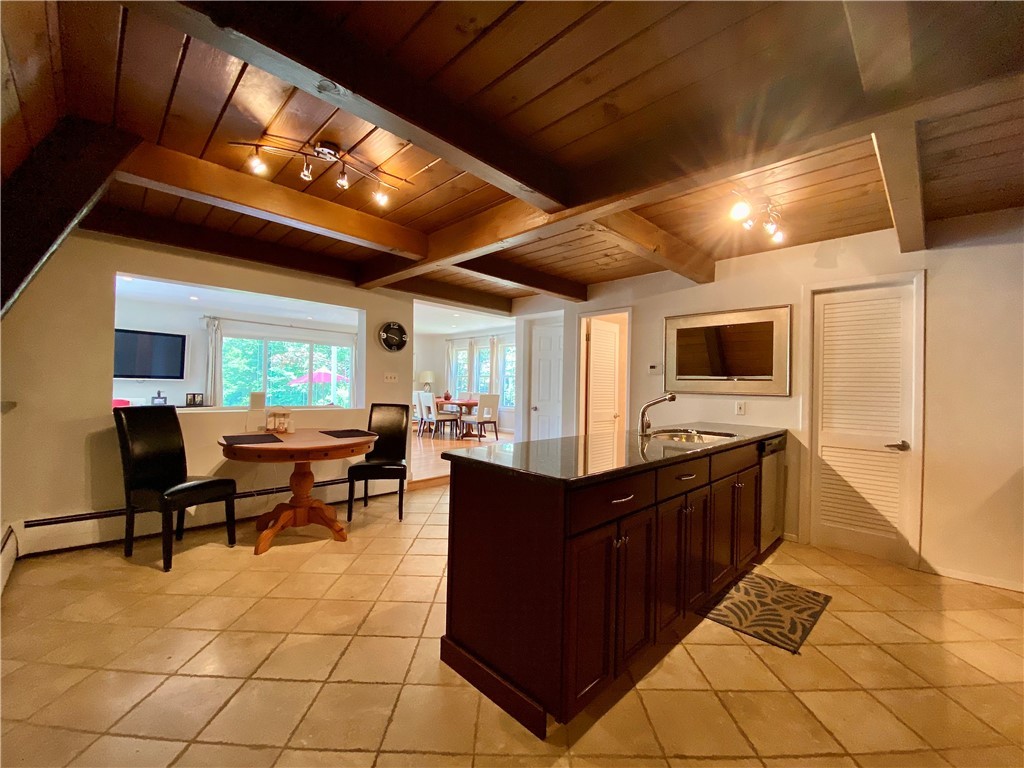 298 Mendon Road North Smithfield, RI 02896 - Photo 14 of 35