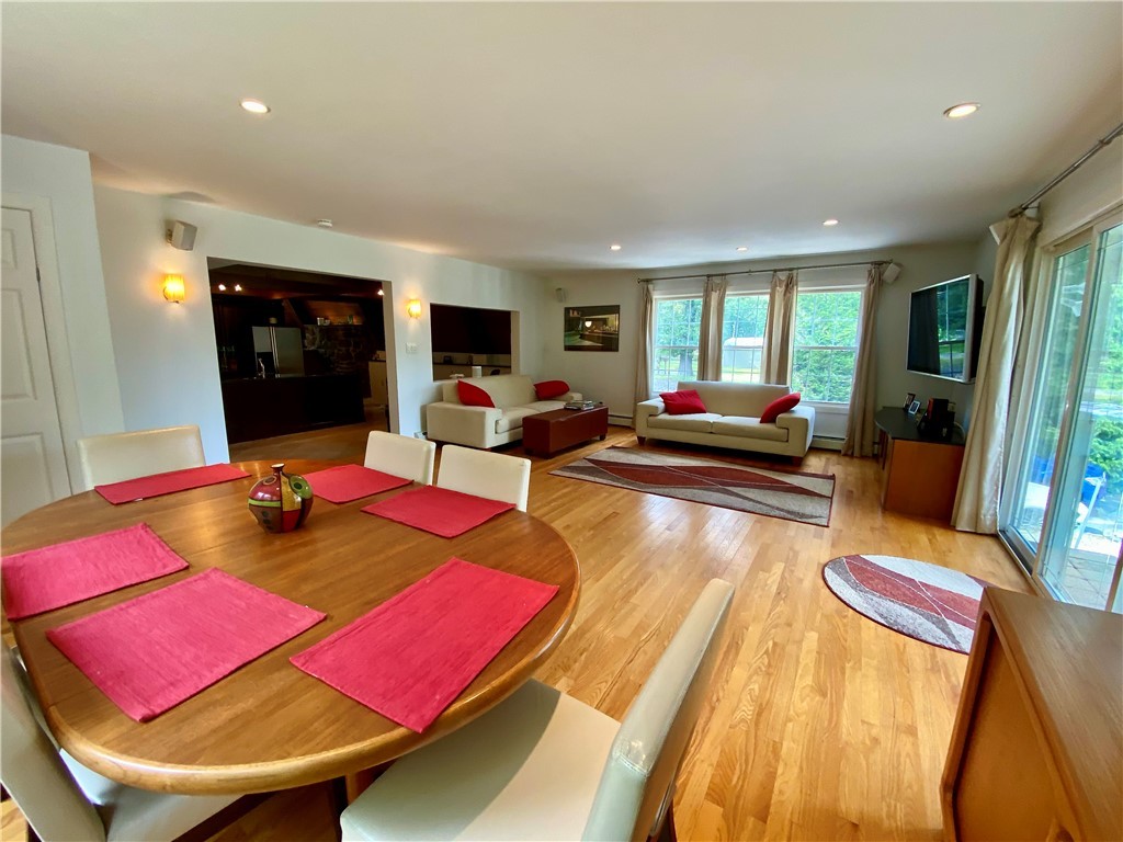 298 Mendon Road North Smithfield, RI 02896 - Photo 19 of 35
