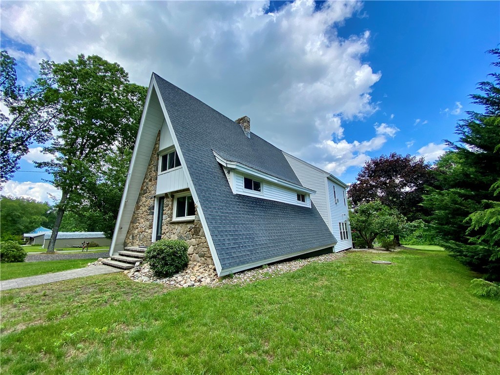 298 Mendon Road North Smithfield, RI 02896 - Photo 2 of 35