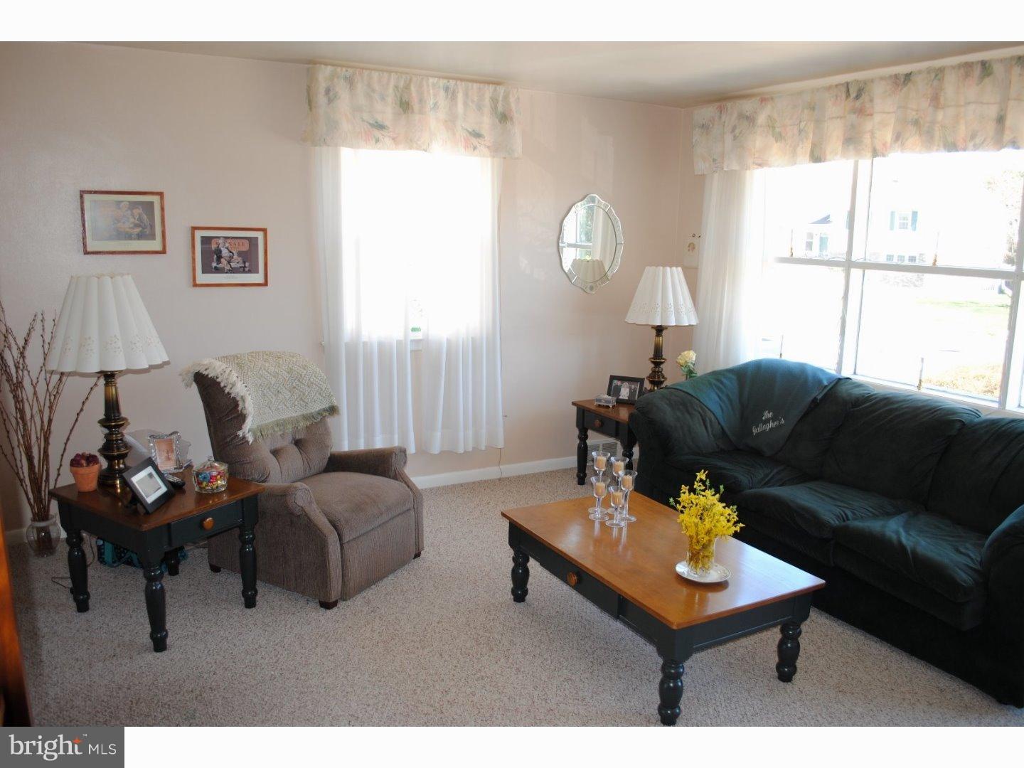 504 Exton Road Hatboro, PA 19040 - Photo 6 of 22 Living Room