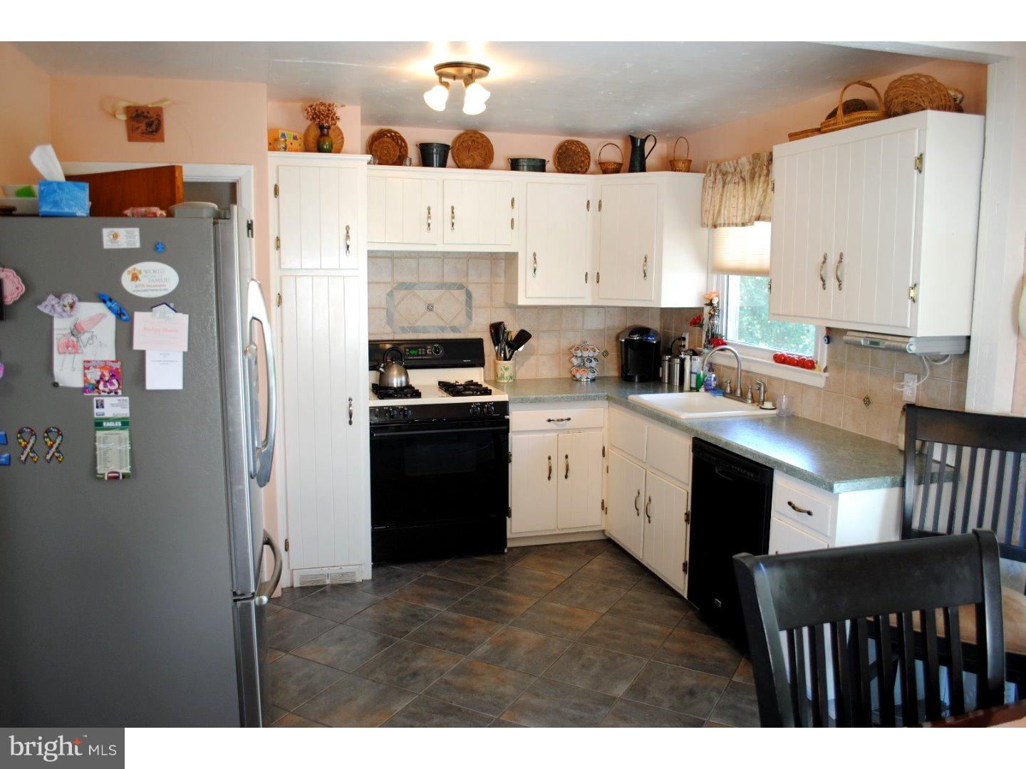 504 Exton Road Hatboro, PA 19040 - Photo 8 of 22 Kitchen