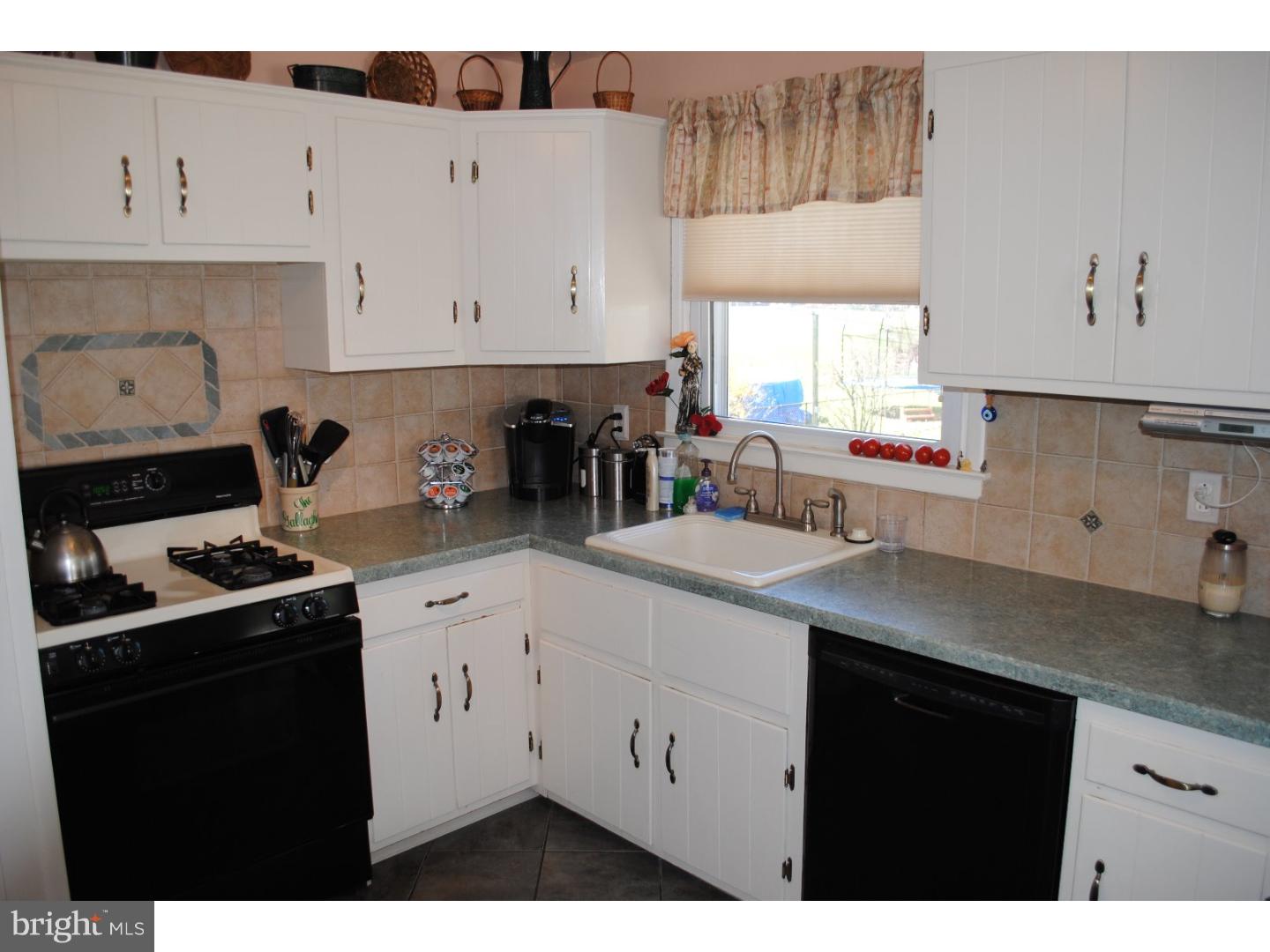 504 Exton Road Hatboro, PA 19040 - Photo 9 of 22 Kitchen