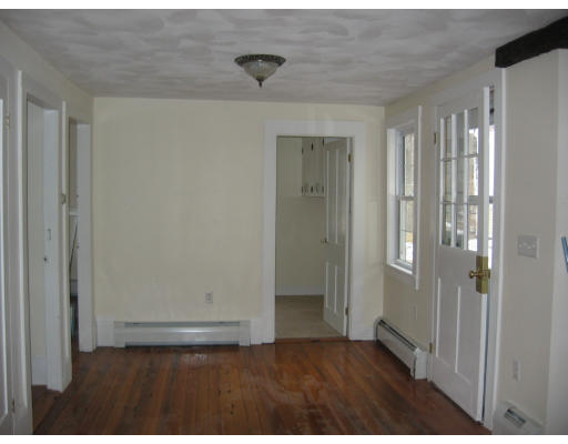 39 Nashua Road Pepperell, MA 01463 - Photo 5 of 16 Gallery Image 5